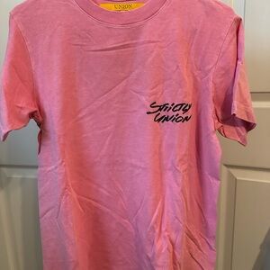 Union La “Strictly Union” Pink Graphic Tee